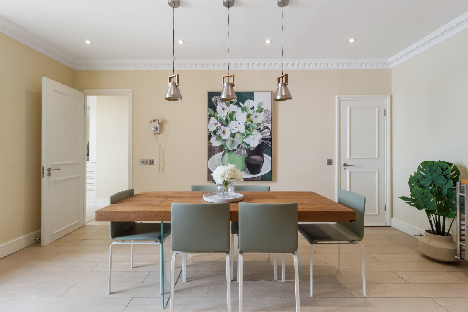 Apartment for sale in London, Cleveland Square, London, W2, 2554 m²