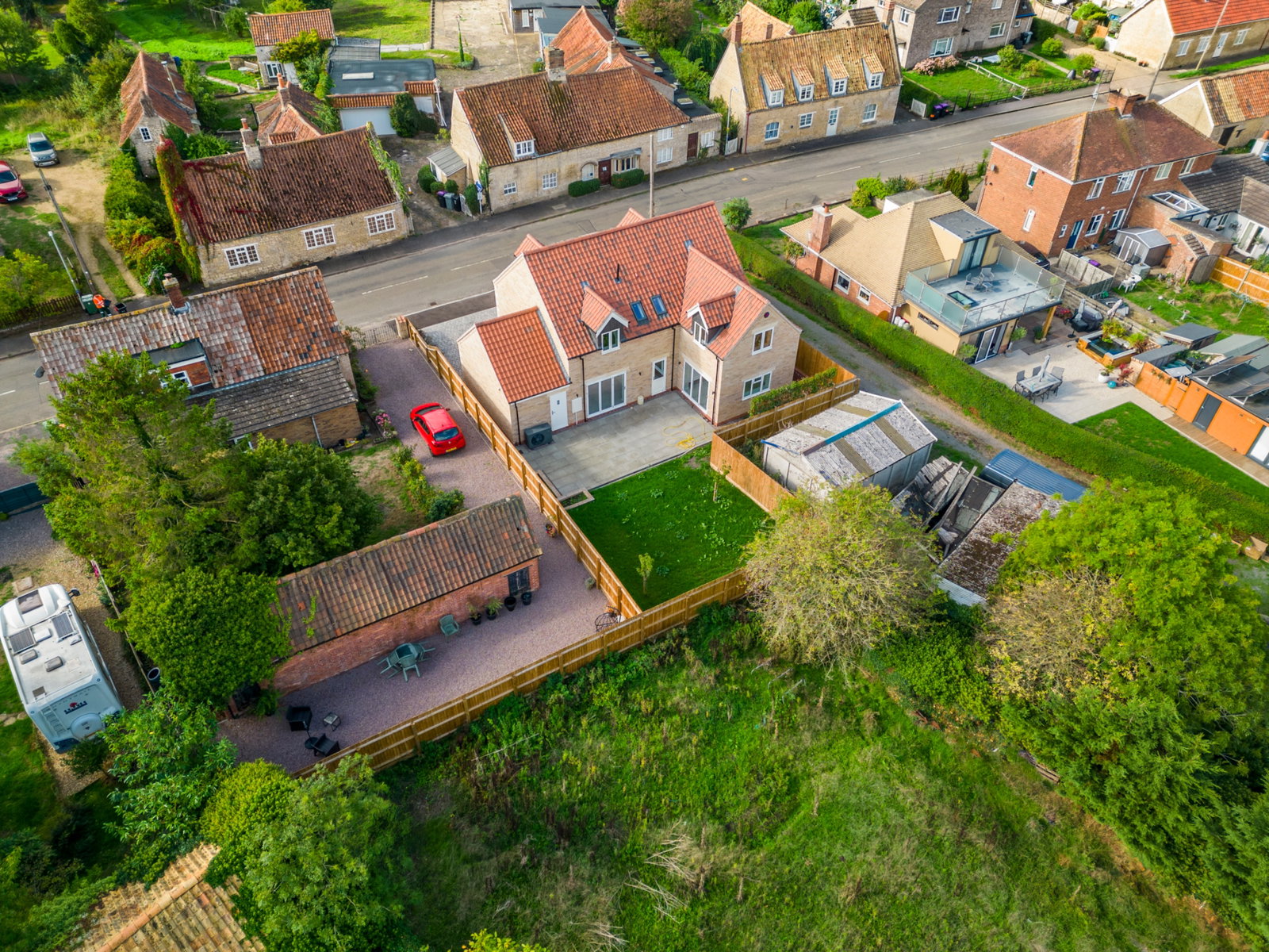 Detached House for sale in Grantham, 32 High Street, Swinstead, 2200 m²
