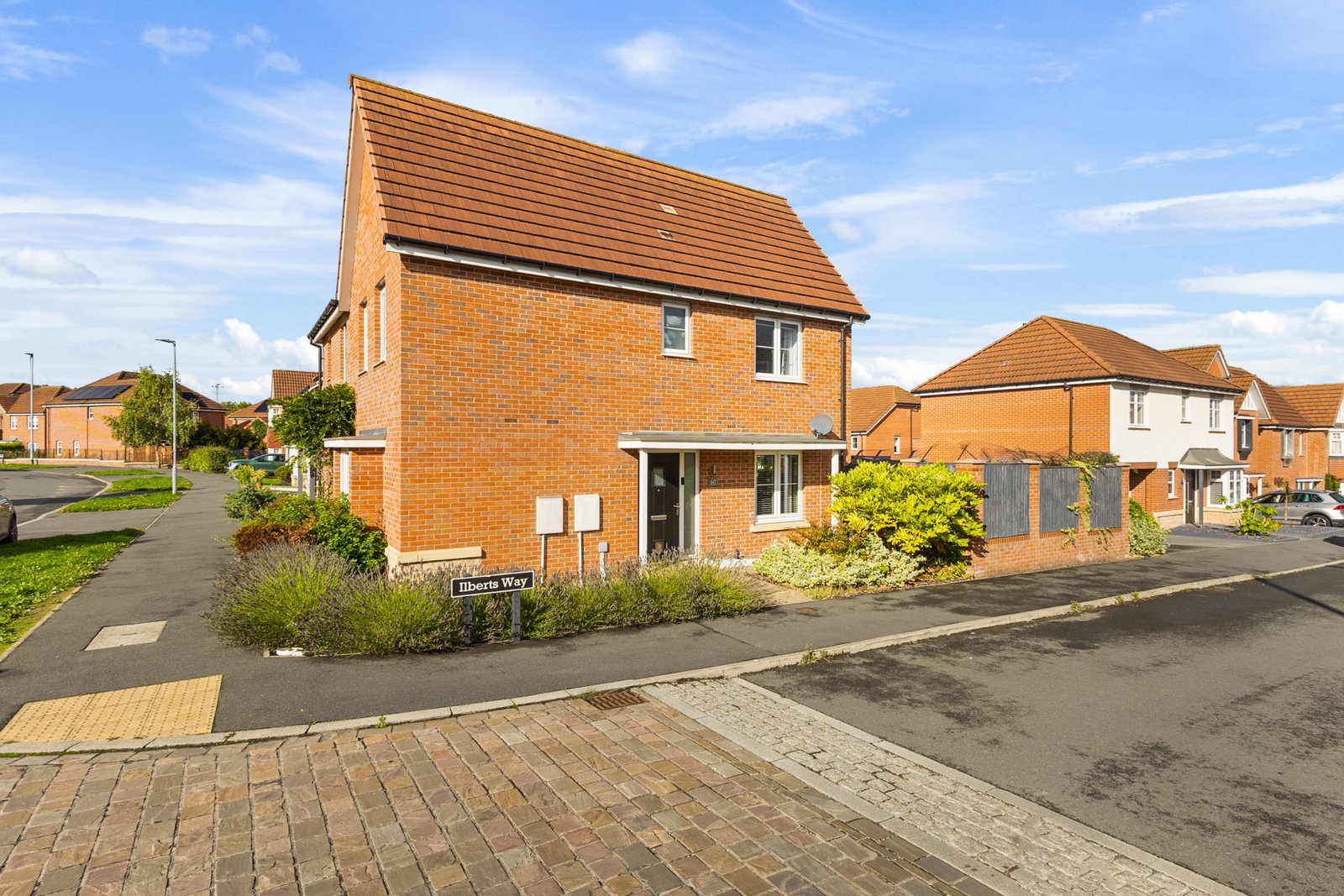 Semi Detached House for sale in Pontefract, Ilberts Way, Pontefract, WF8 4SQ, 785 m²