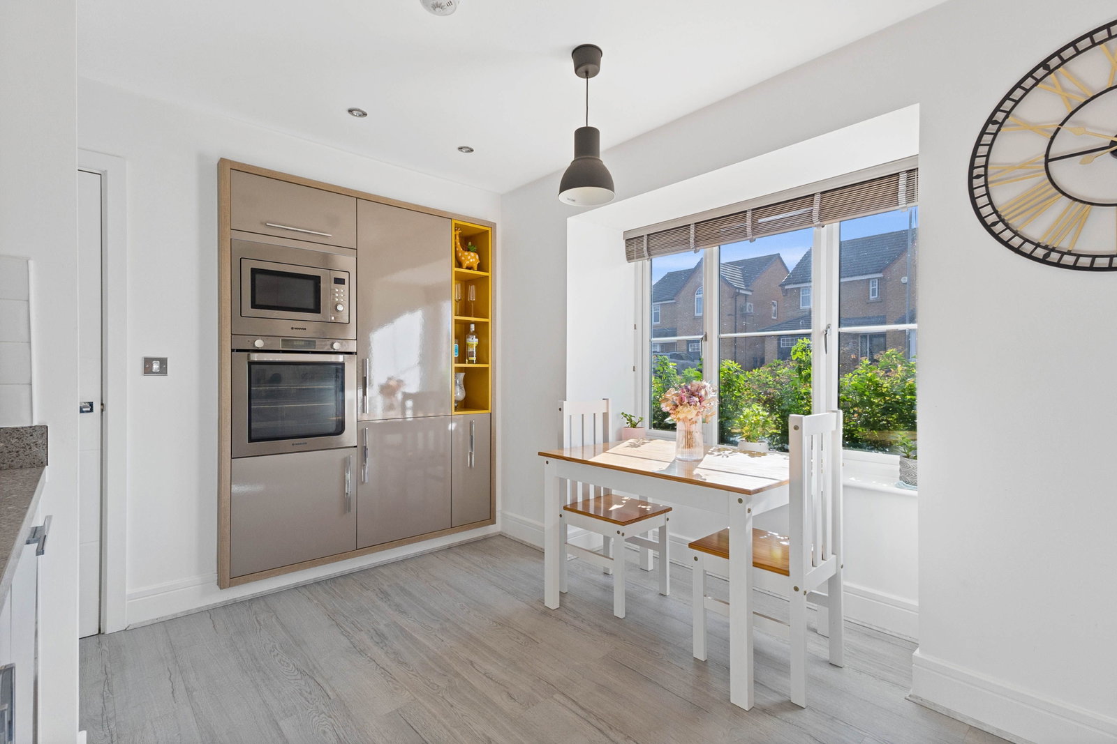 Semi Detached House for sale in Pontefract, Ilberts Way, Pontefract, WF8 4SQ, 785 m²