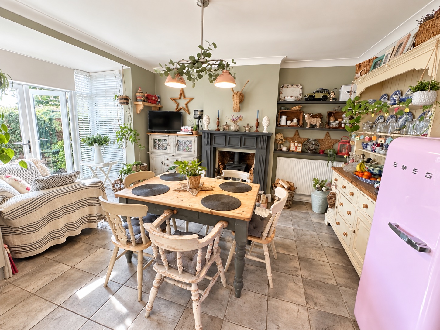 Semi Detached House for sale in Leicester, Park Hill Drive, Aylestone, Leicester, LE2 8HR