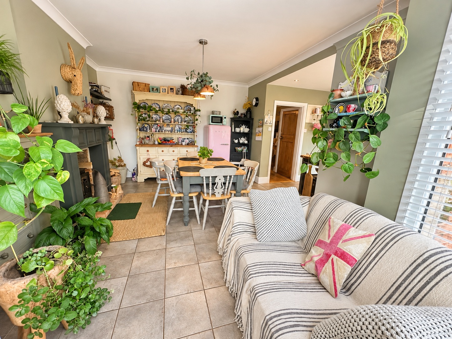 Semi Detached House for sale in Leicester, Park Hill Drive, Aylestone, Leicester, LE2 8HR