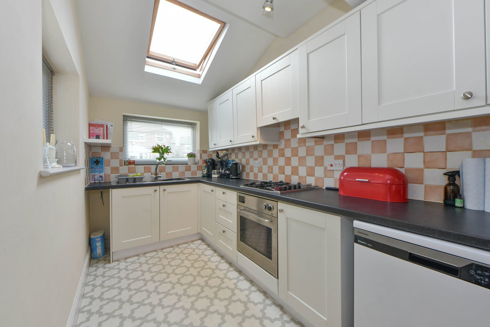 Semi Detached House for sale in Altrincham, St. Albans Crescent, West Timperley, Altrincham, WA14 5NY