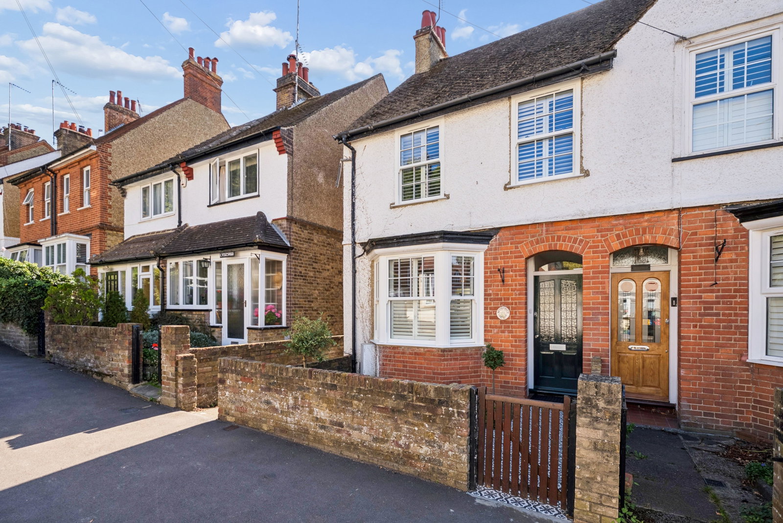 End Of Terrace House for sale in Rickmansworth, North Road, Chorleywood