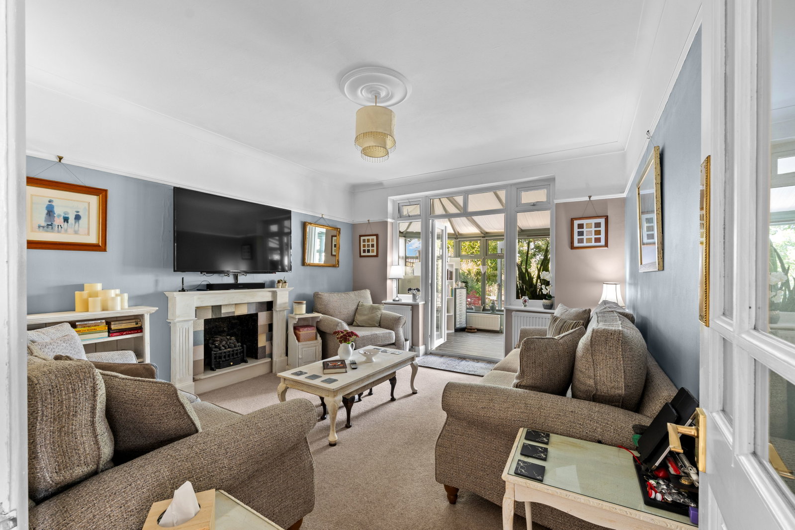 Detached House for sale in South Croydon, Langley Oaks Avenue, South Croydon, CR2 8DH