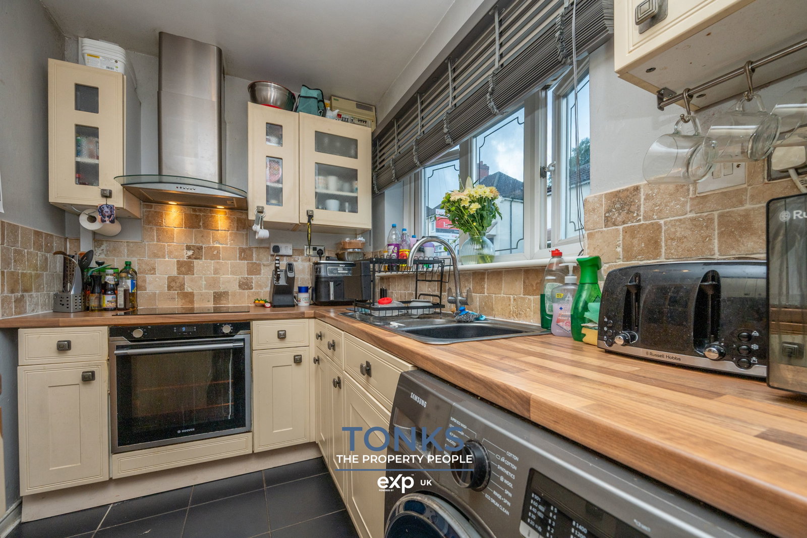 Semi Detached House for sale in Oldbury, Park Road, Tividale, Oldbury, B69 1LP