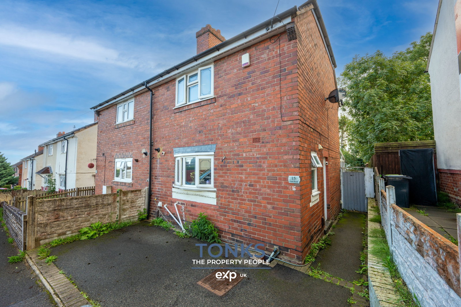 Semi Detached House for sale in Oldbury, Park Road, Tividale, Oldbury, B69 1LP