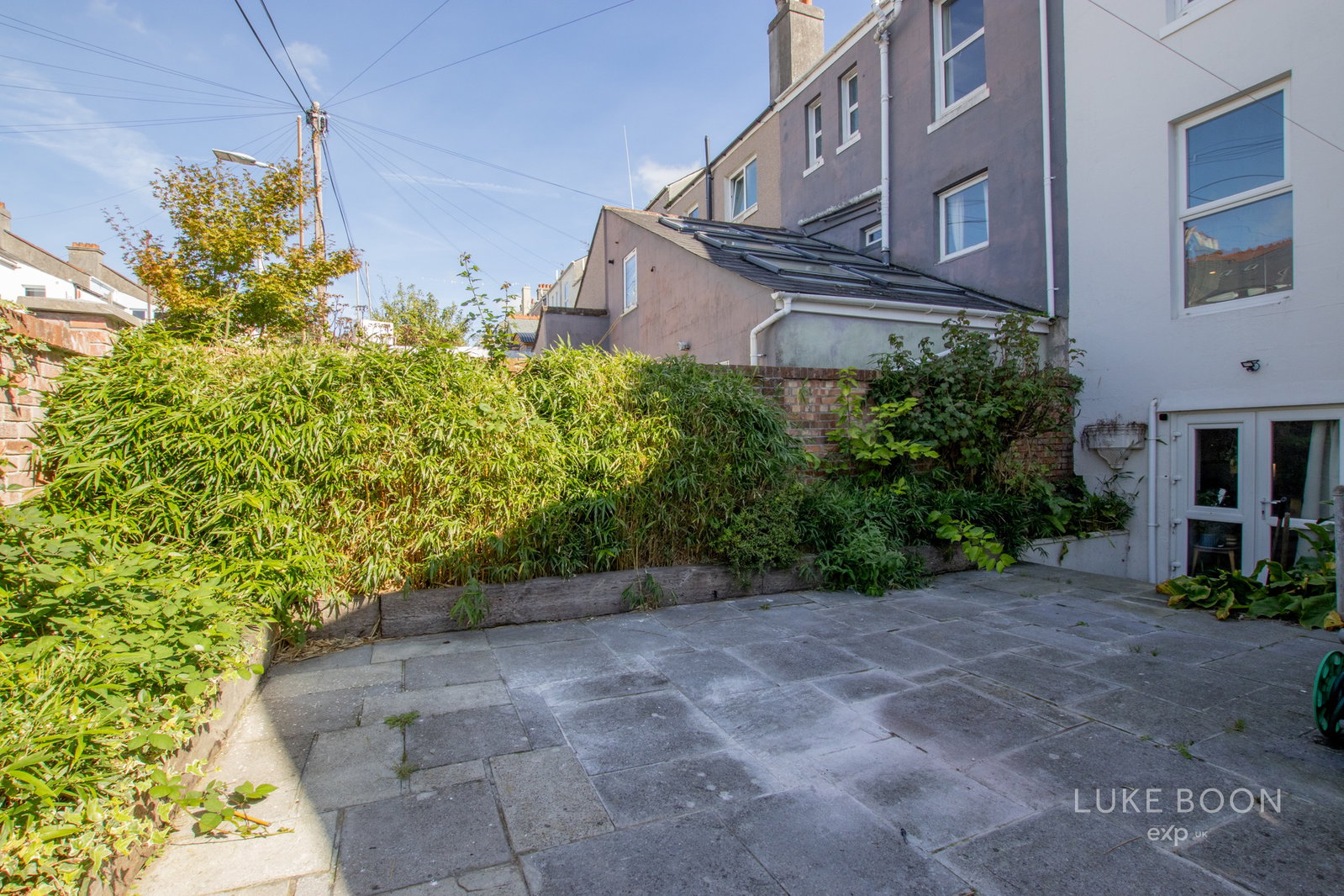 Terraced House for sale in Plymouth, Broad Park Road, Peverell, PL3 4PX, 2493 m²