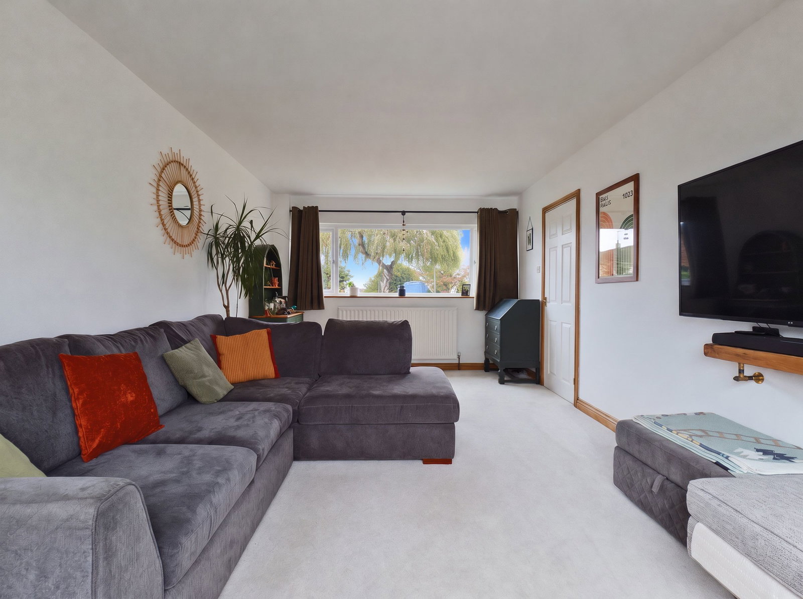 Semi Detached House for sale in Grantham, Pasture Close, Grantham, 925 m²