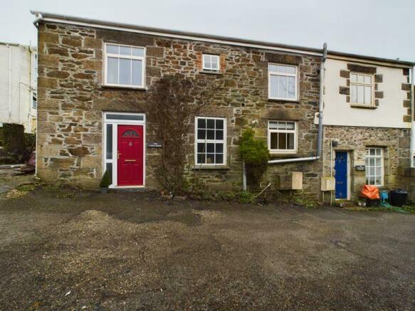 Semi Detached House for sale in Redruth, Treruffe Hill, Redruth, TR15 2PZ