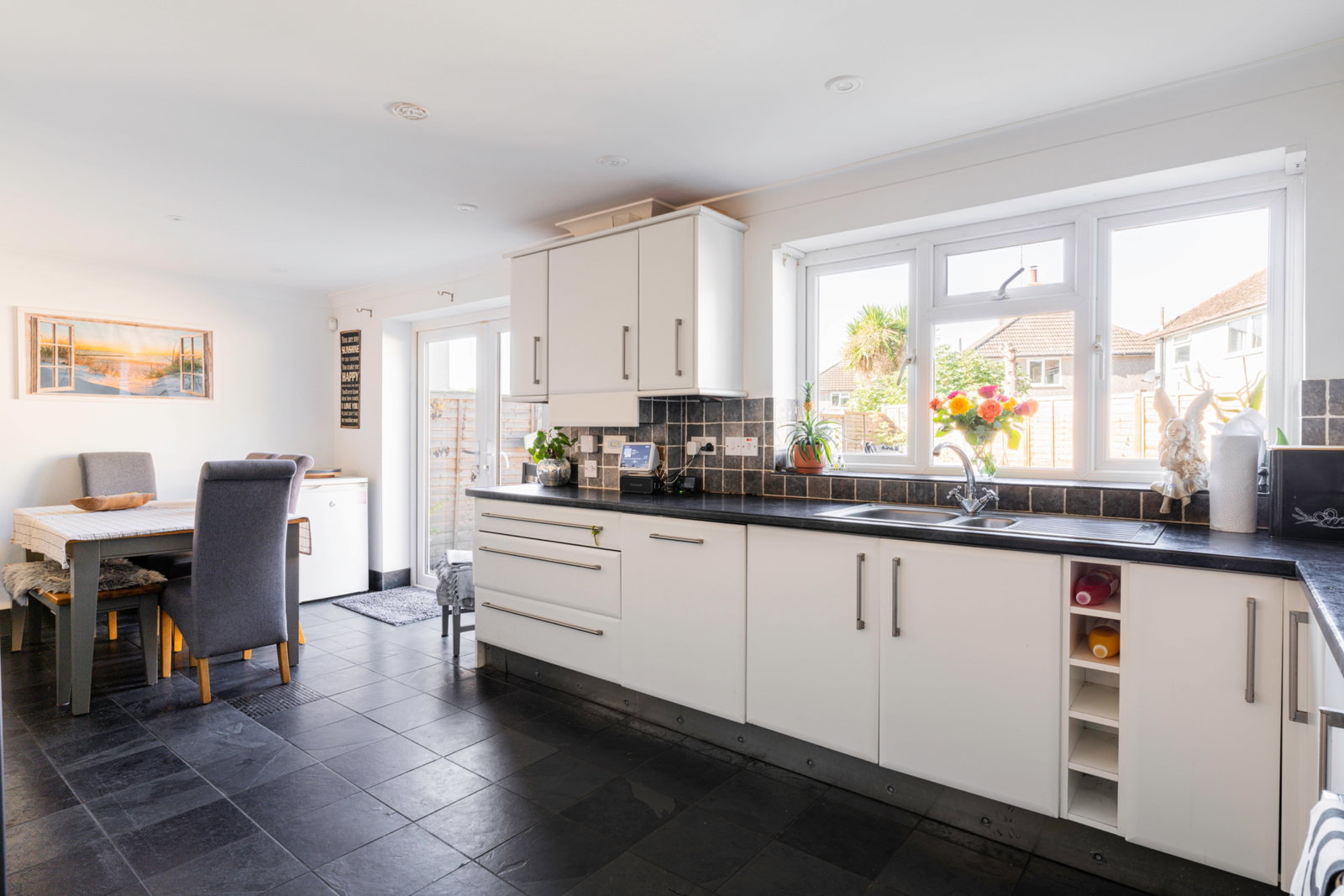 Semi Detached House for sale in Tonbridge, Rembrandt Close, Tonbridge, TN10 4AU
