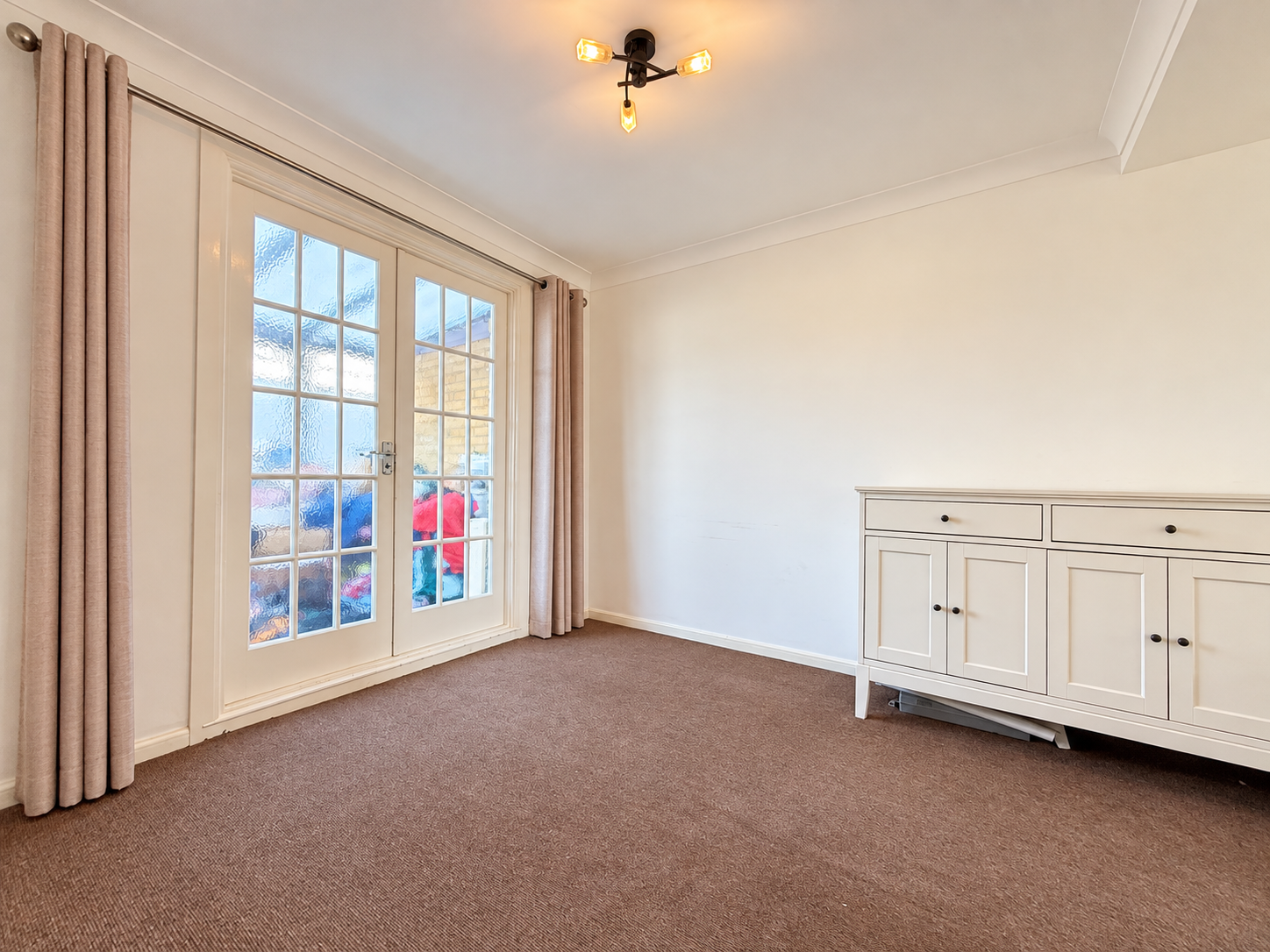 End Of Terrace House for sale in Gillingham, No Onward Chain, Close To The Train Station, Perfect For First Time Buyers - Winchester Way Rainham