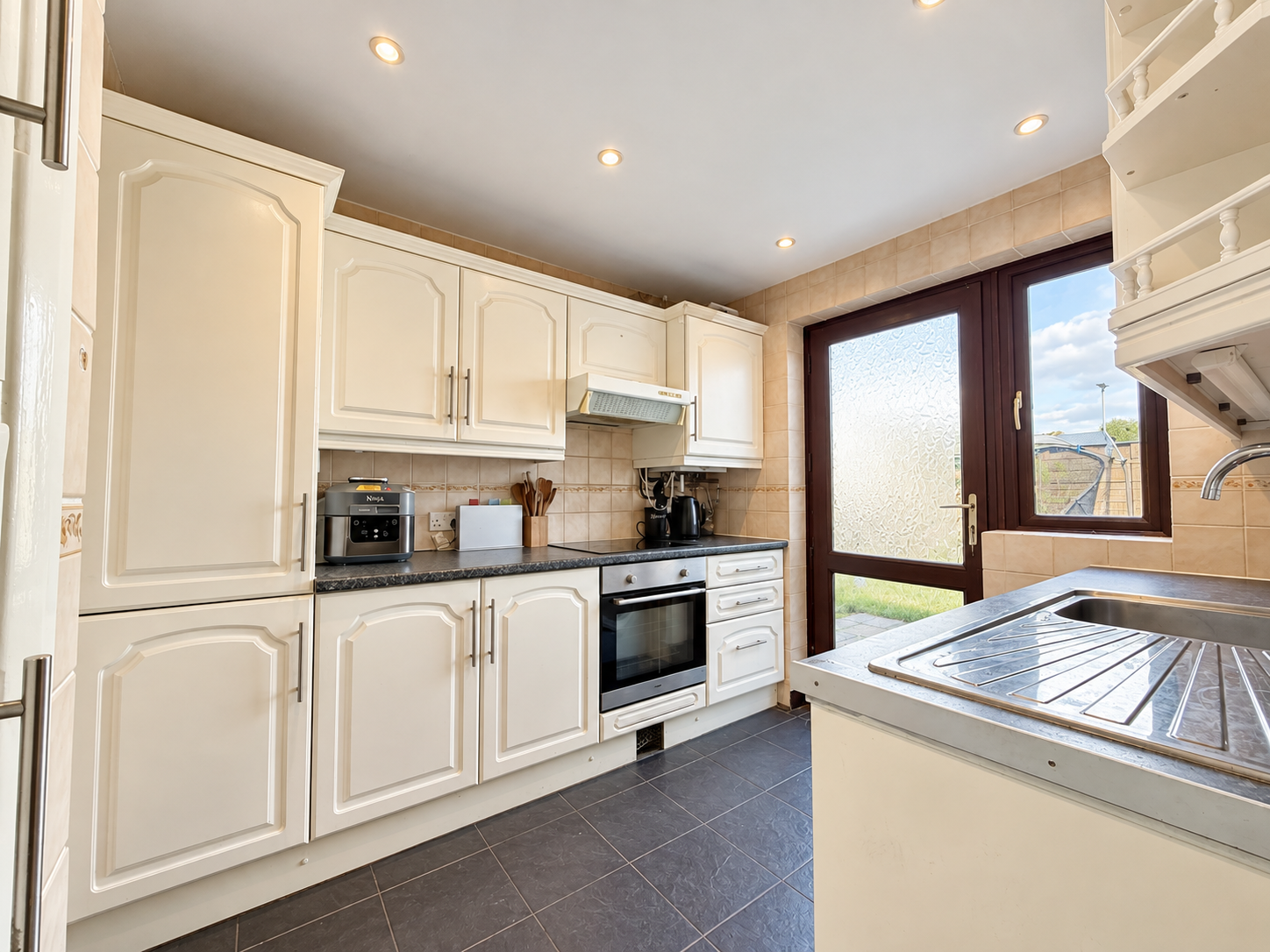 End Of Terrace House for sale in Gillingham, No Onward Chain, Close To The Train Station, Perfect For First Time Buyers - Winchester Way Rainham