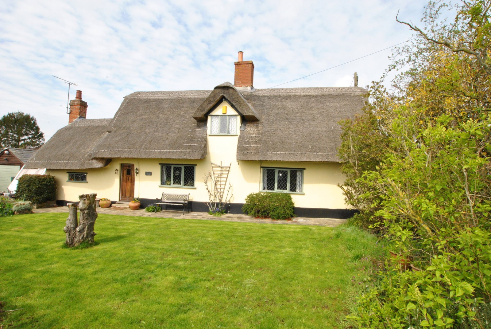 Cottage for sale in Newmarket, Cutbush, Wickhambrook, Newmarket, CB8 8XN, 1459 m²