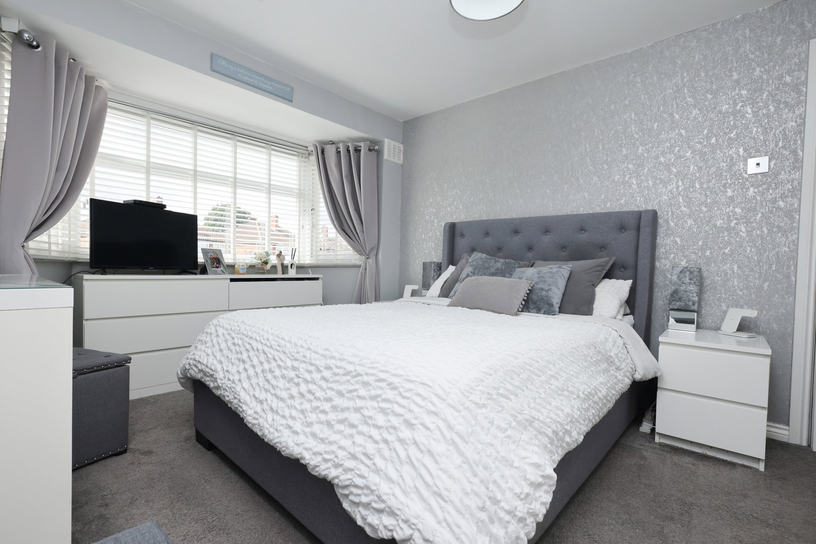 Semi Detached House for sale in Birmingham, Wyckham Road, Castle Bromwich, 807 m²
