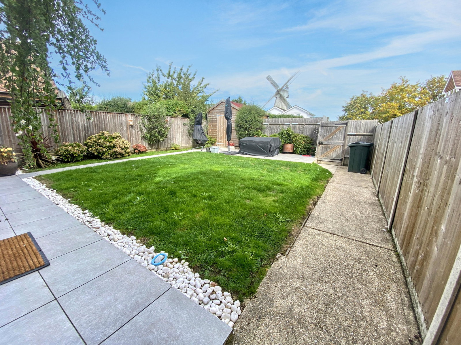Detached House for sale in Ashford, Hythe Road, Willesborough, Ashford, TN24 0QQ, 1573 m²