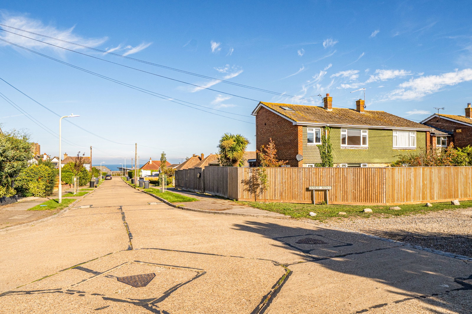 Semi Detached House for sale in Whitstable, Sunray Avenue, Whitstable, 1321 m²