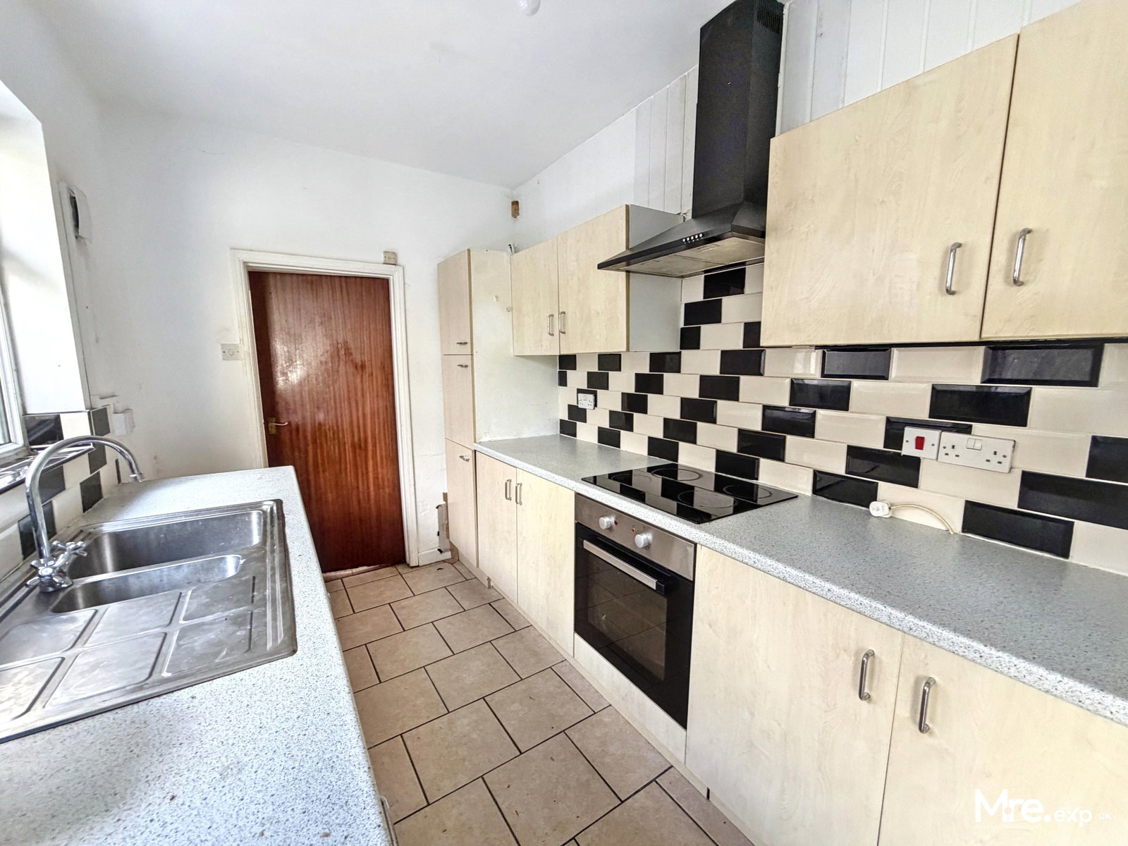 Terraced House for sale in Swansea, Western Street, Swansea, SA1 3JY