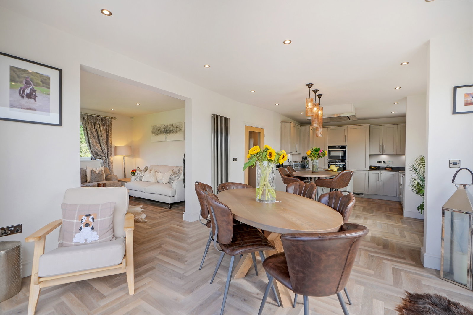 Bungalow for sale in Dronfield, Millthorpe Lane, Millthorpe, 1682 m²
