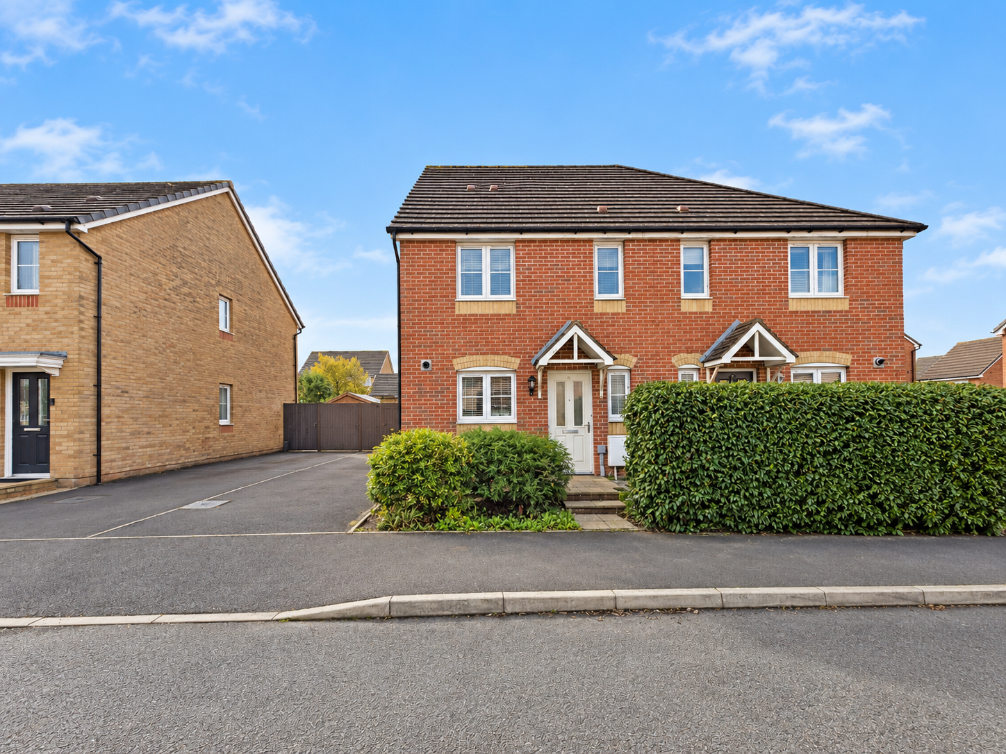 Semi Detached House for sale in Swansea, Ffordd Y Meillion, Penllergaer, Swansea, SA4 9FE