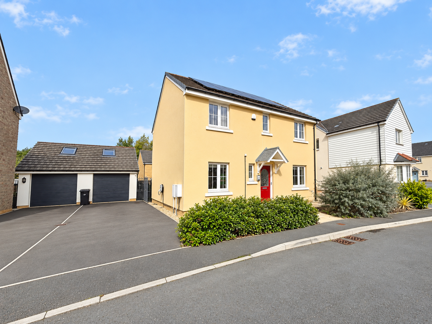 Detached House for sale in Llanelli, Rhes Brickyard Row, Llanelli, SA15 2DZ
