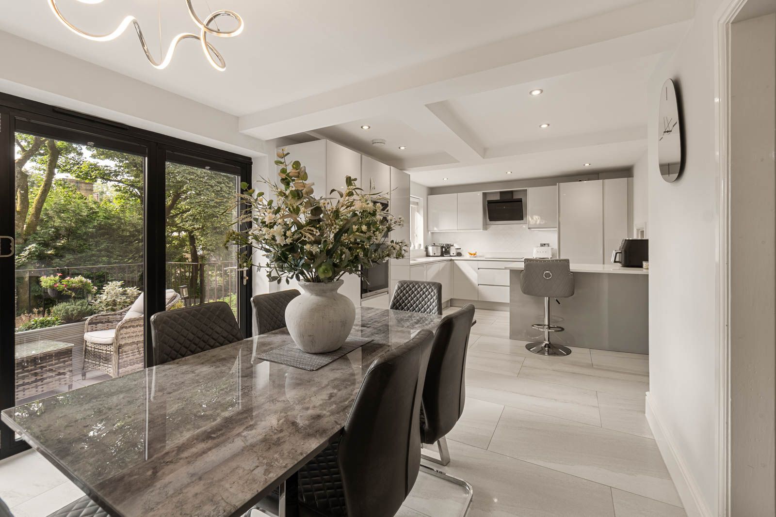 Detached House for sale in Bradford, Cropredy Close, Queensbury