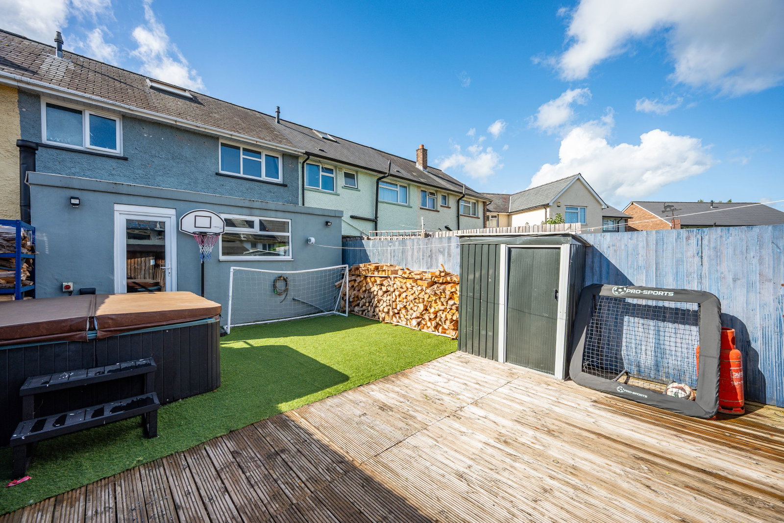 Terraced House for sale in Abergavenny, The Avenue, Govilon