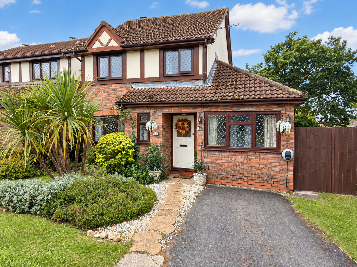 Detached House for sale in Swansea, Heol Penycae, Gorseinon, Swansea