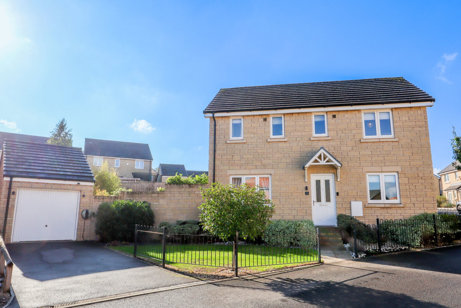 Detached House for sale in Calne, Rutherford Close, Calne