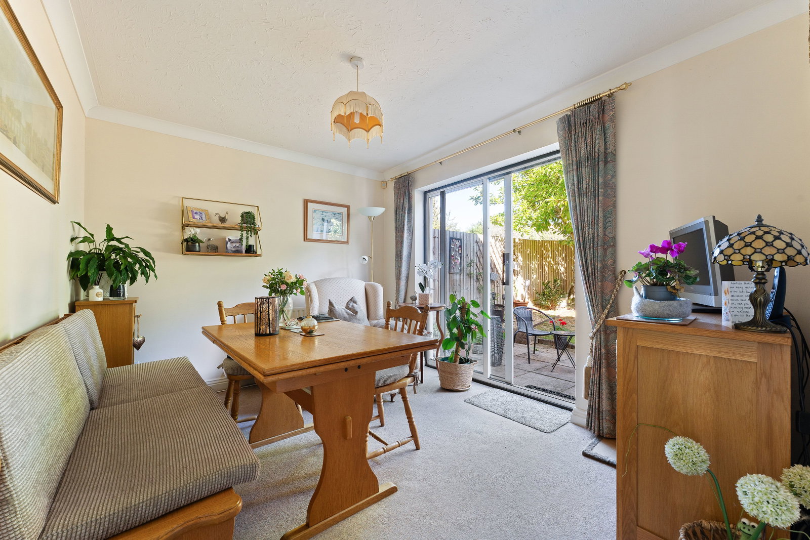 Detached House for sale in Salisbury, Myrrfield Road, Bishopdown, Salisbury, SP1, 1388 m²