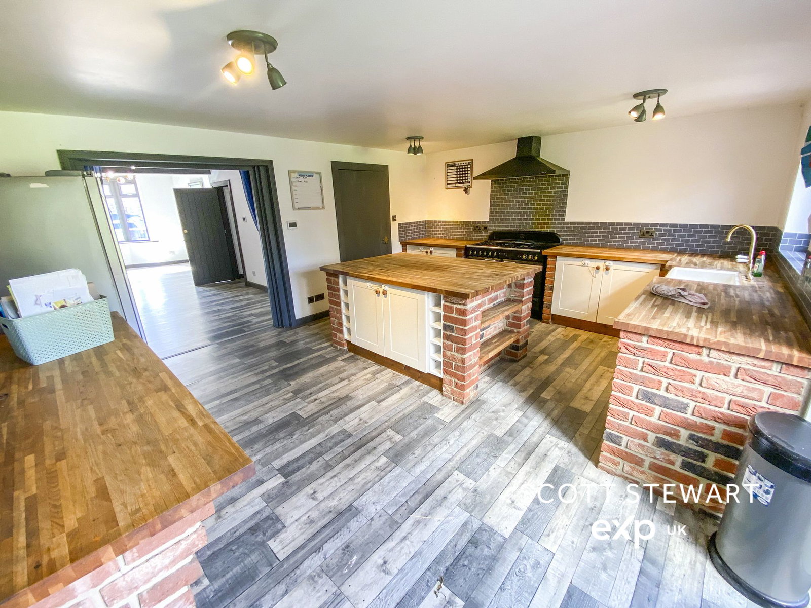 Detached House for sale in Peterborough, Station Road, Whittlesey, Peterborough, PE7 1UE