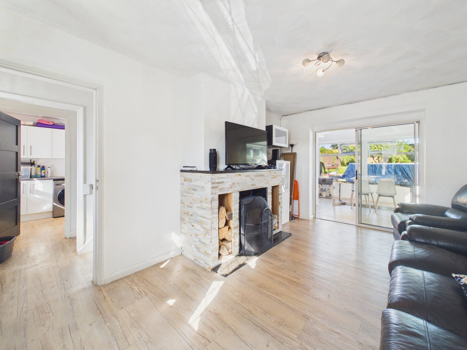Semi Detached House for sale in Leicester, Bruins Walk, Oadby, 1053 m²
