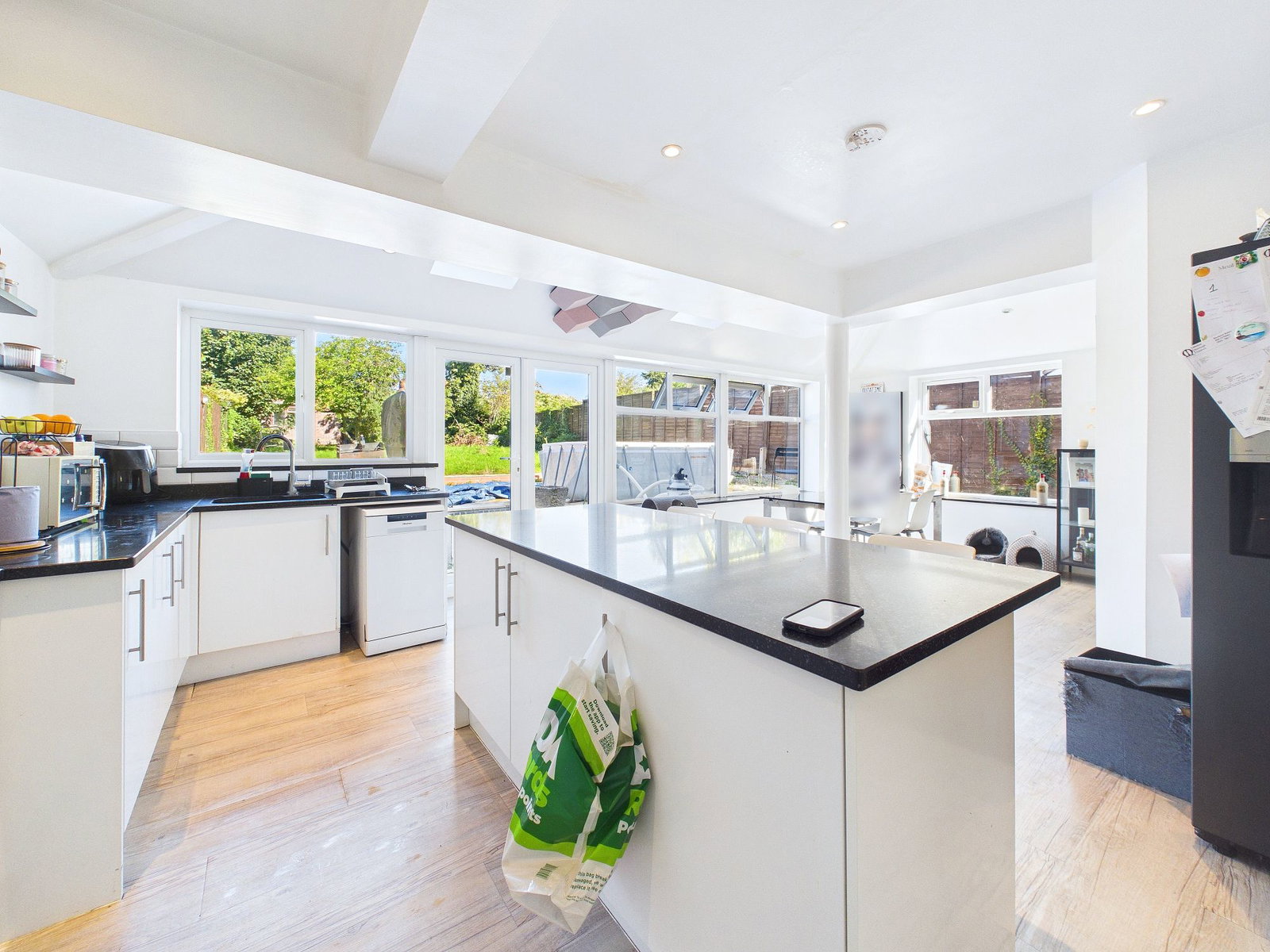 Semi Detached House for sale in Leicester, Bruins Walk, Oadby, 1053 m²