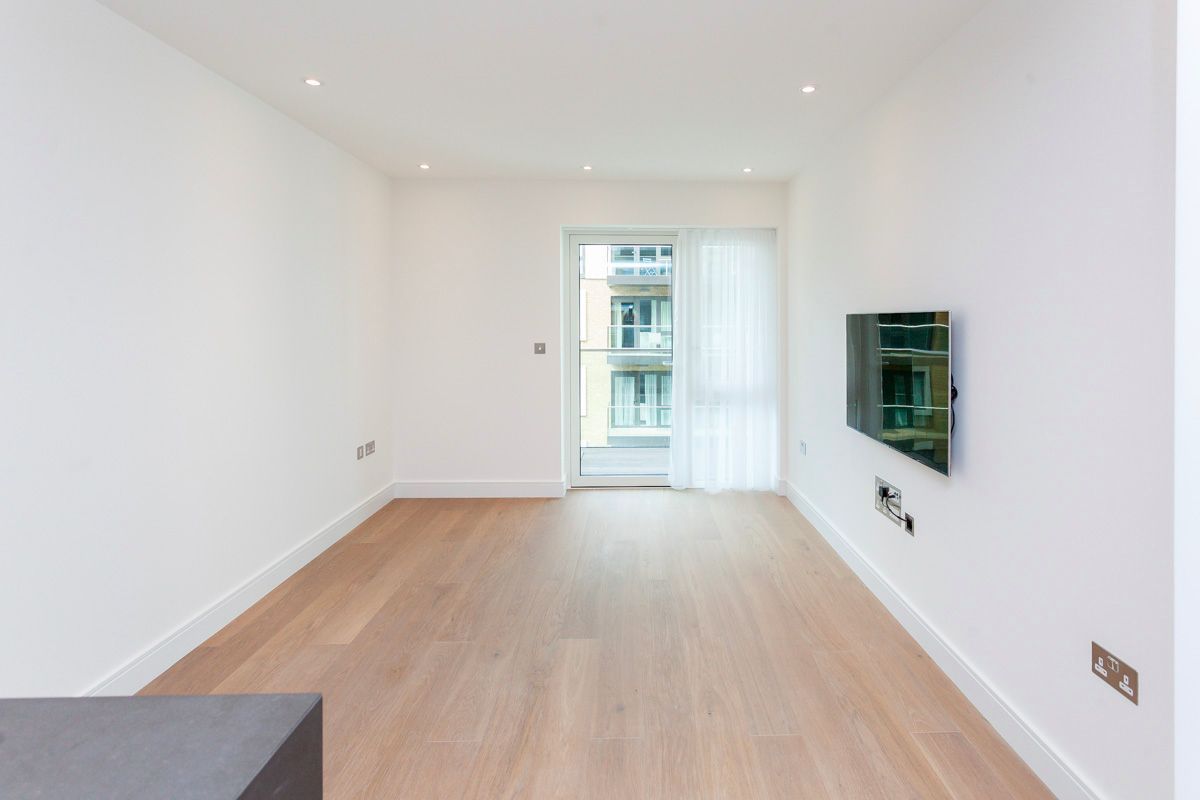 Flat for sale in London, Faulkner House, Fulham Reach, London W6, 516 m²