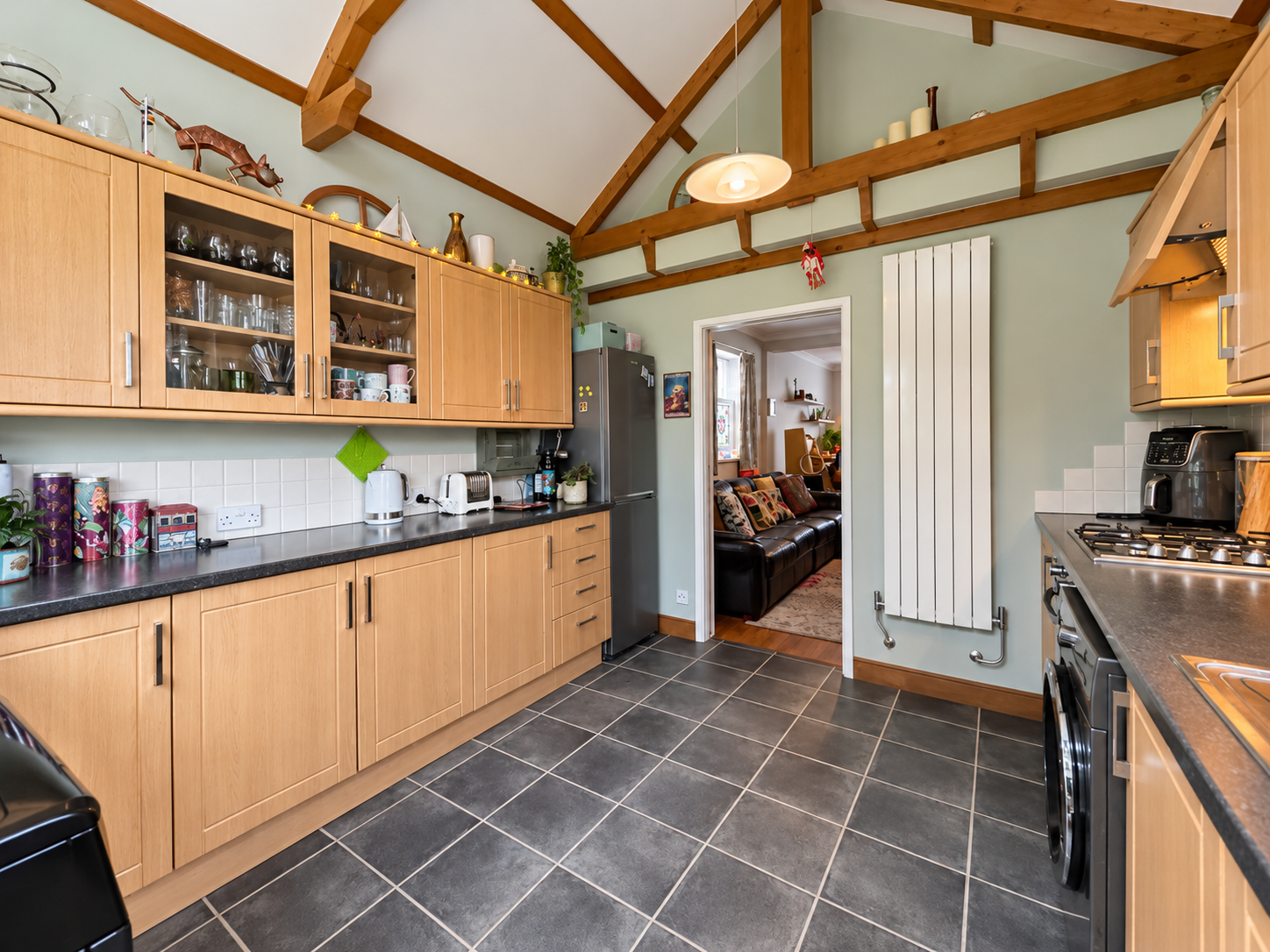Semi Detached House for sale in Leicester, Central Avenue, Syston, Leicester, LE7 2EF