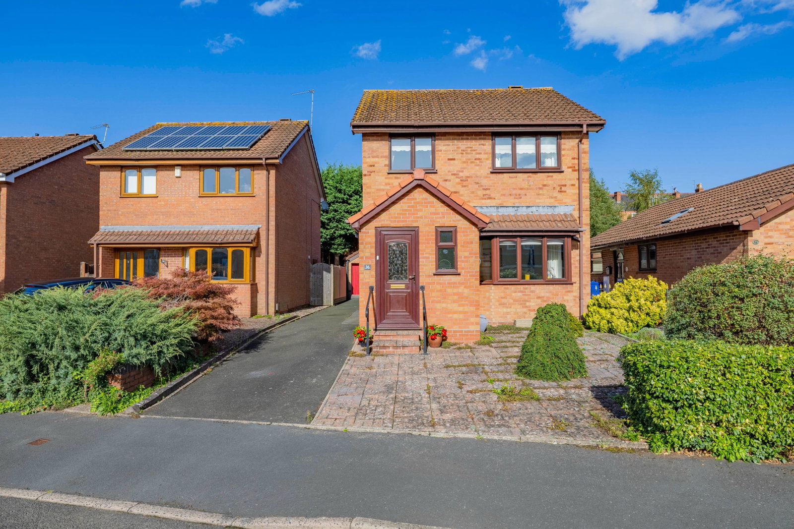 Detached House for sale in Stourbridge, Fredericks Close, Norton, Stourbridge, DY8 3YW