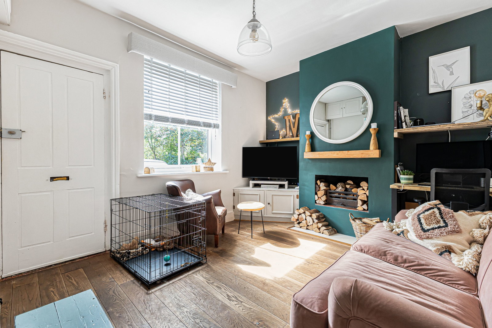 Terraced House for sale in Swanley, Cray Road, Crockenhill, Swanley, 1049 m²