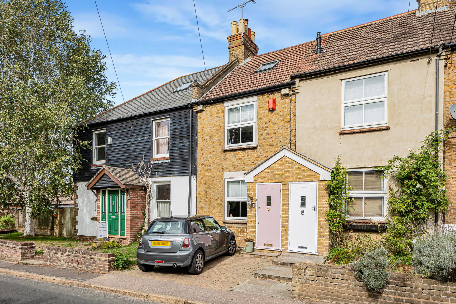 Terraced House for sale in Swanley, Cray Road, Crockenhill, Swanley, 1049 m²