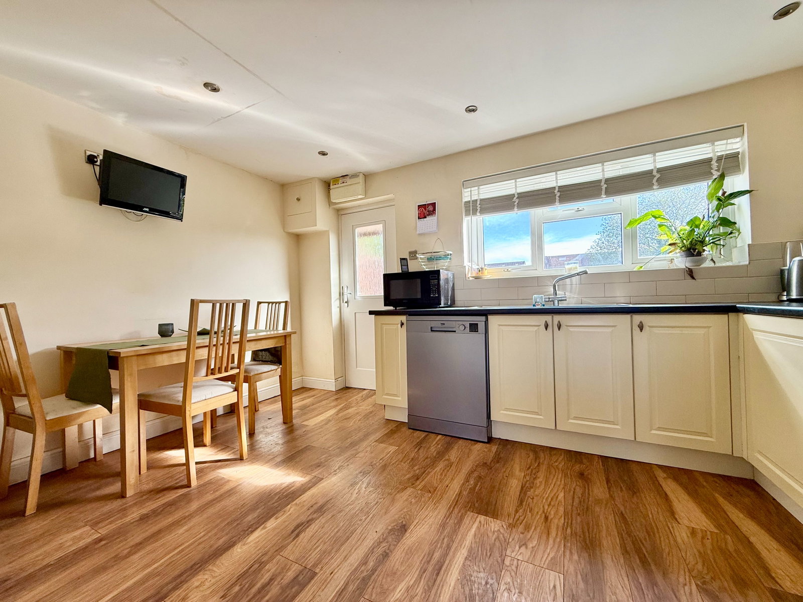 Terraced House for sale in Gloucester, Boundary Place, Staunton, GL19, 875 m²