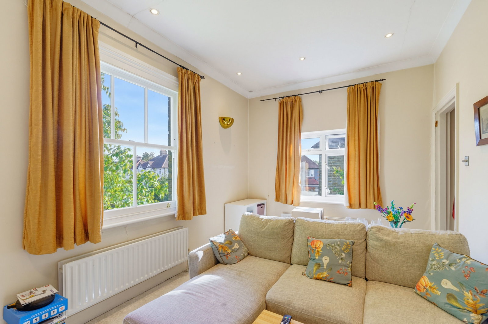 Flat for sale in Mitcham, Mitcham Park, Mitcham, CR4, 546 m²