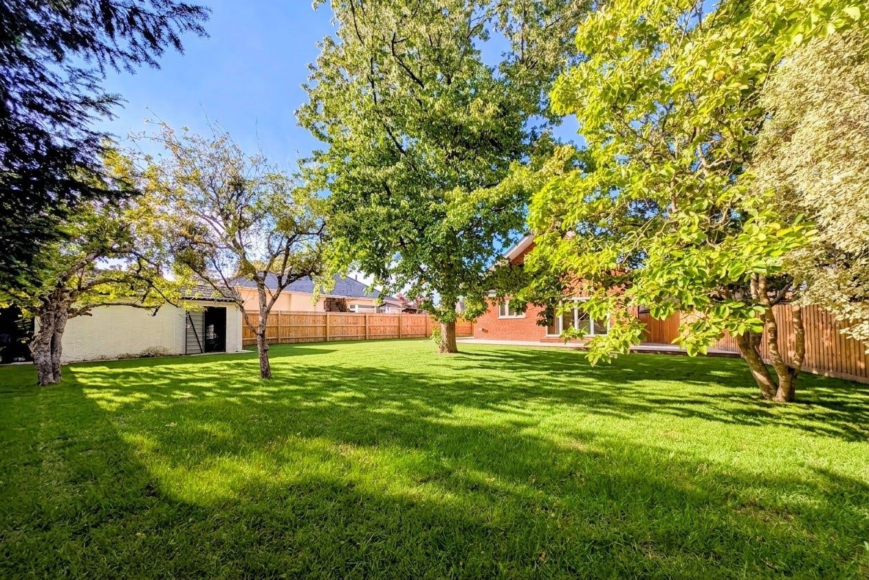 Detached House for sale in Bournemouth, Headswell Crescent, Bournemouth, BH10 6LH, 1600 m²