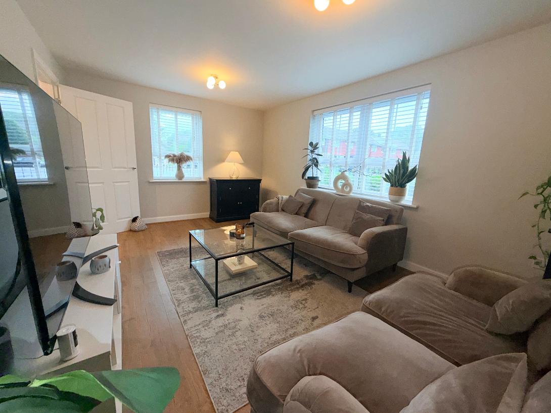 Semi Detached House for sale in Hyde, Milverton Avenue, Hyde, SK14 3LG