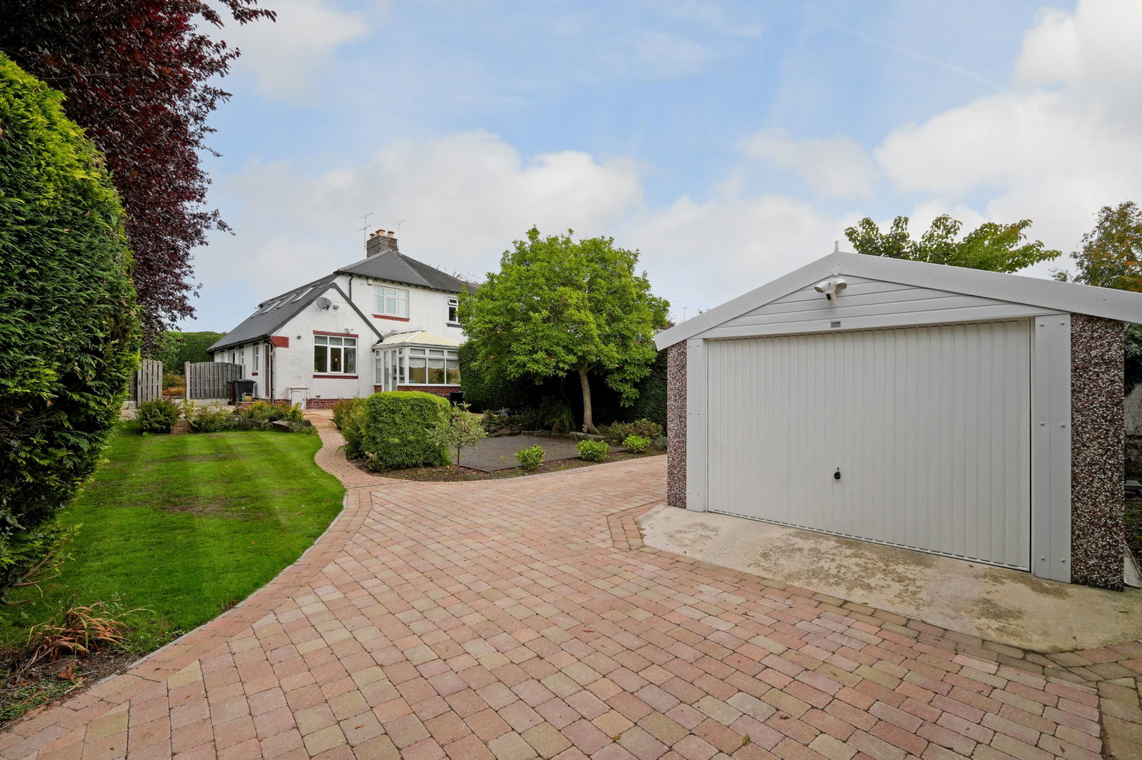Semi Detached House for sale in Sheffield, Norton Lane, Norton, 1353 m²