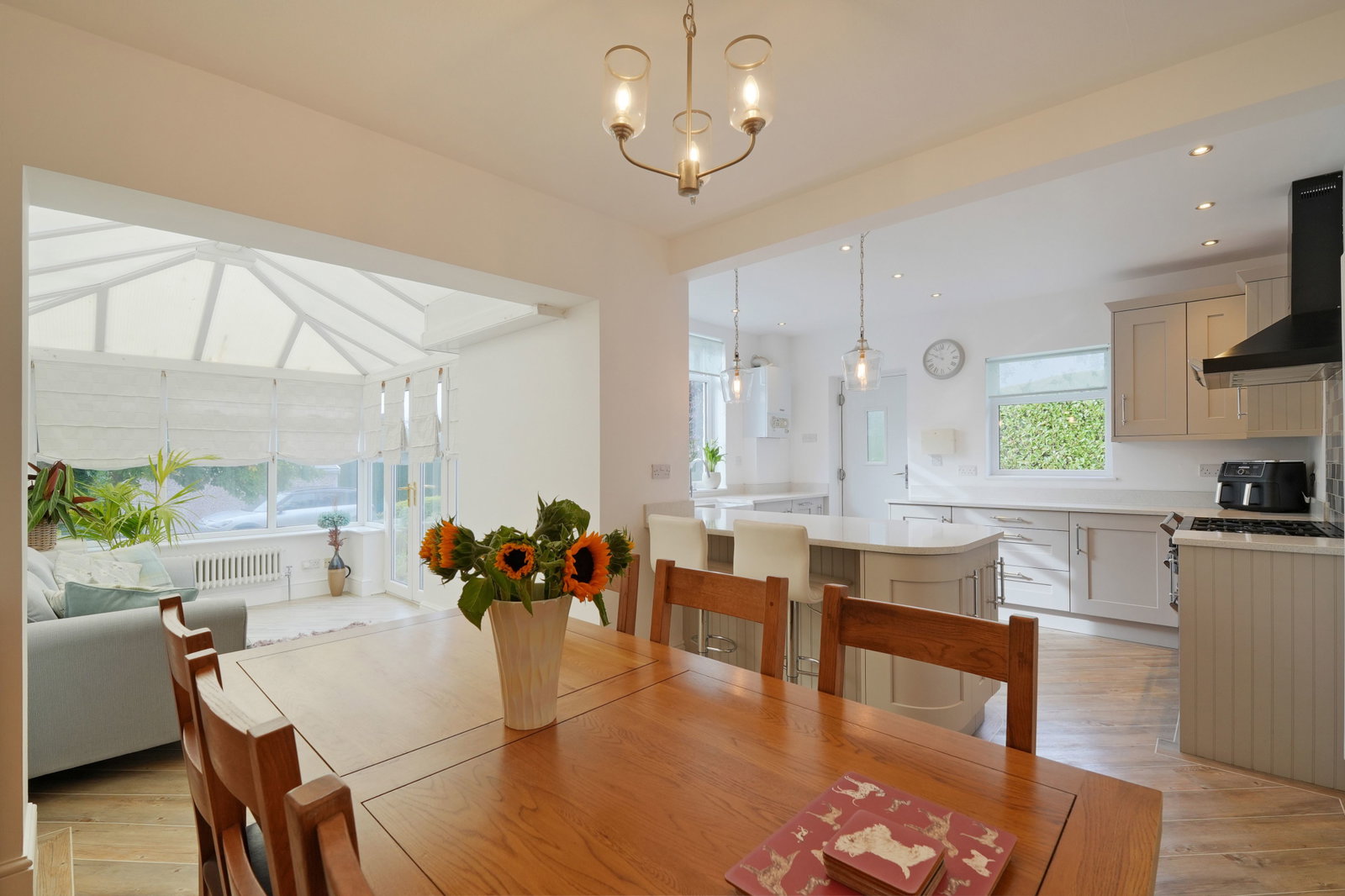 Semi Detached House for sale in Sheffield, Norton Lane, Norton, 1353 m²