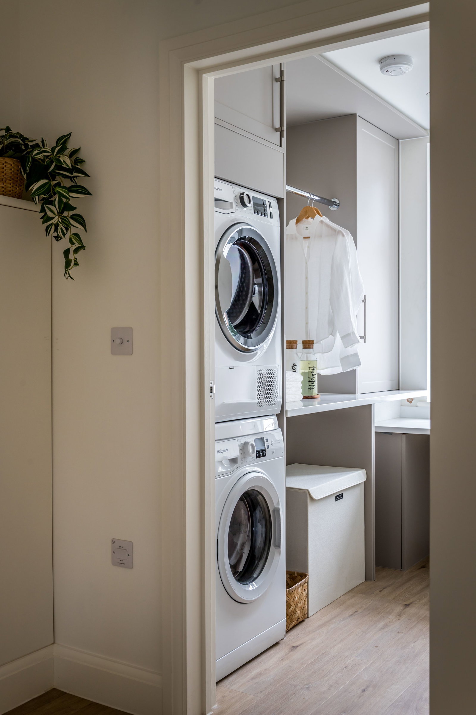 Flat for sale in South Croydon, Flat 2, Brompton House, 18 Brambledown Road, Sanderstead, CR2 0BL, 819 m²