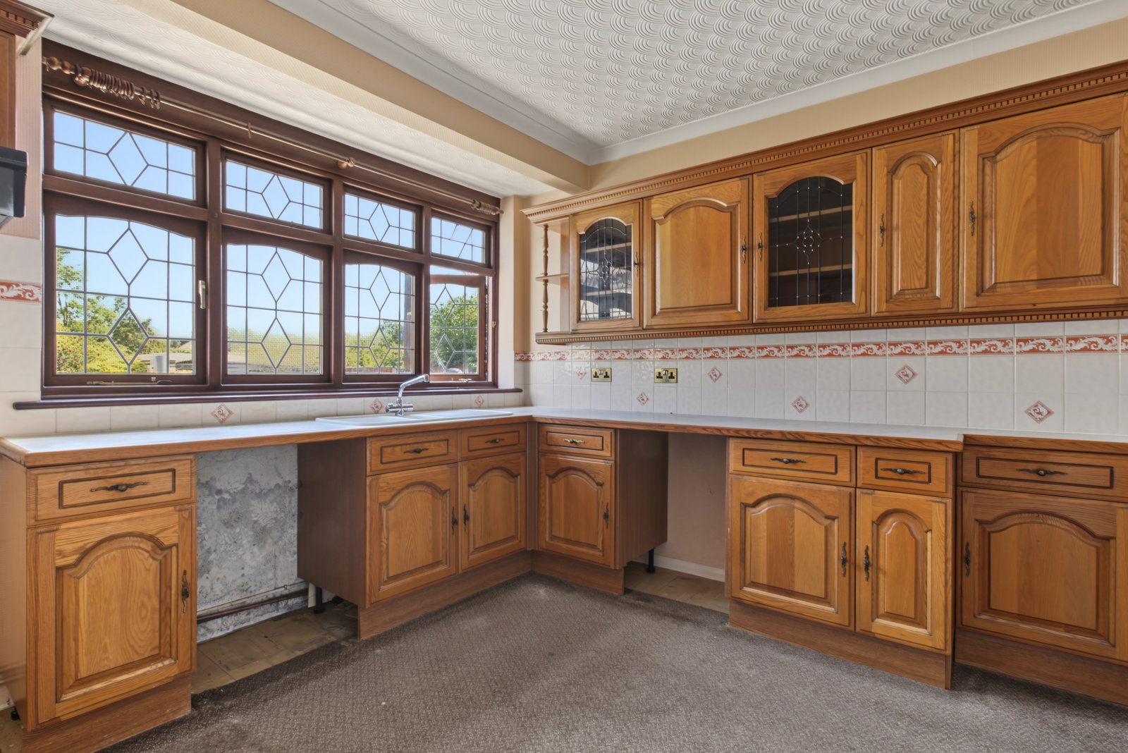 Semi Detached House for sale in Romford, Rise Park Boulevard, Rise Park, RM1 4PP