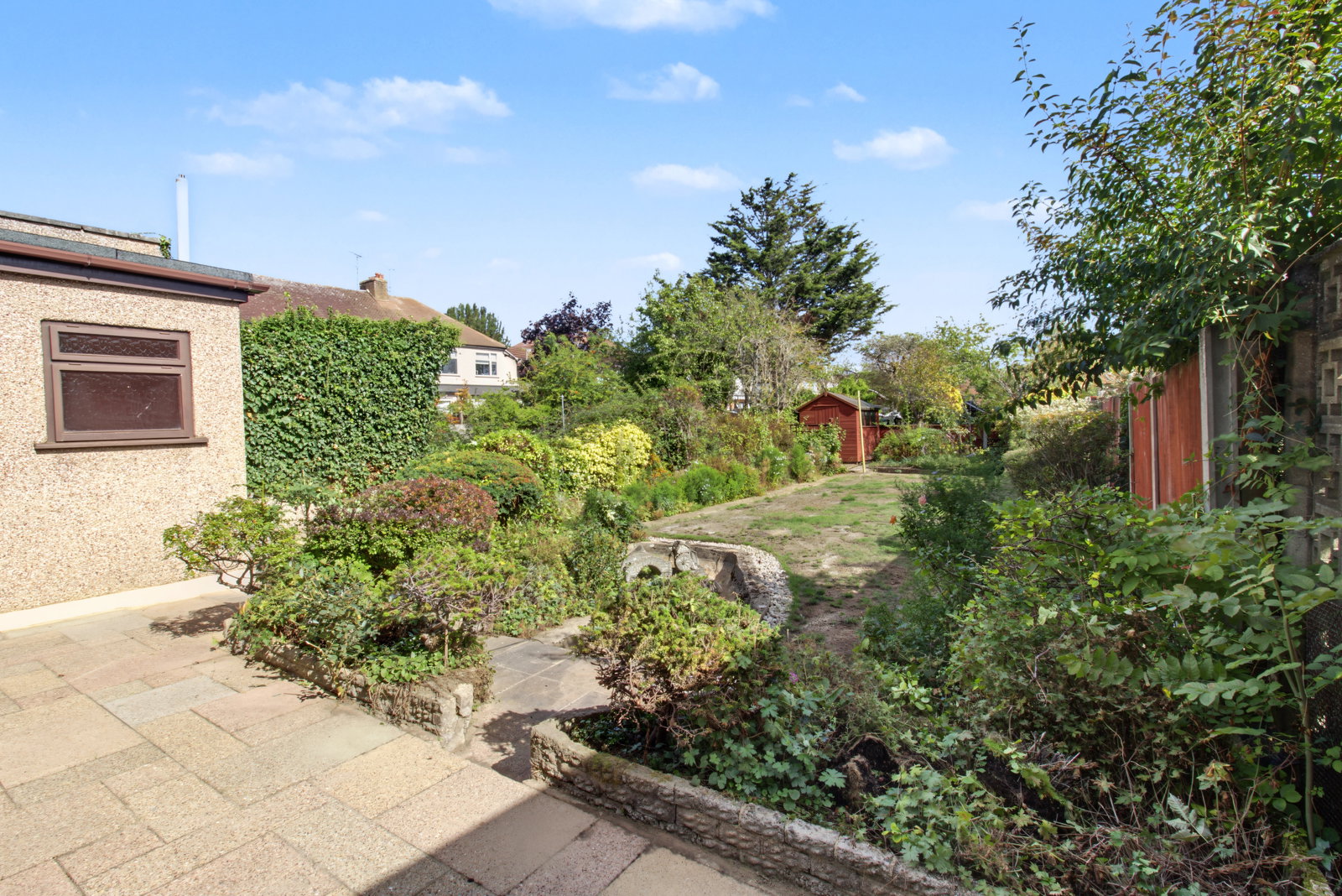Semi Detached House for sale in Romford, Rise Park Boulevard, Rise Park, RM1 4PP