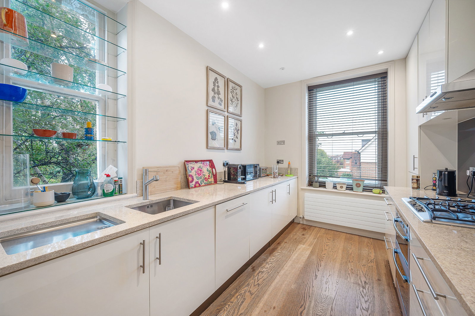 Apartment for sale in London, Putney Heath Lane, Putney, SW15, 1077 m²