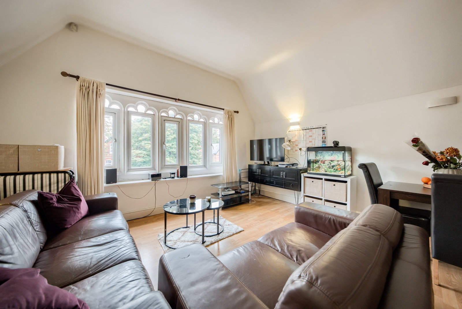 Flat for sale in Birmingham, Portland Court, Portland Road, Edgbaston, Birmingham, B16 9HS, 840 m²