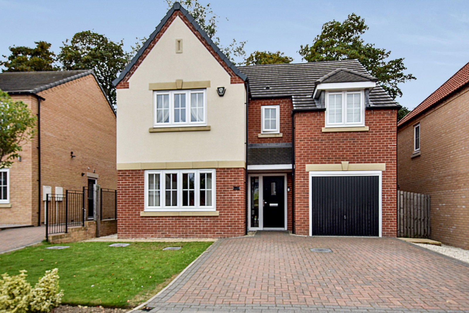 Detached House for sale in Wakefield, Stanley Hall Drive, CITY FIELDS, Wakefield WF1, 1496 m²